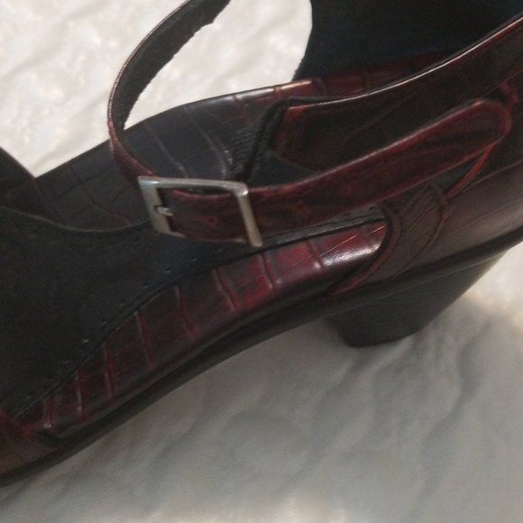 Dansko red heeled clogs - Picture 6 of 6